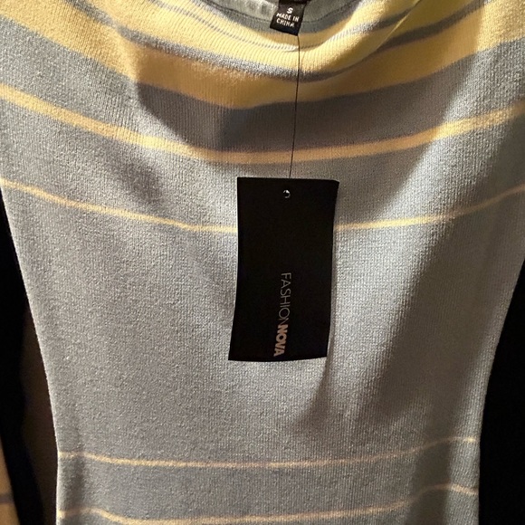 Fashion Nova Sweater dress - Picture 3 of 3